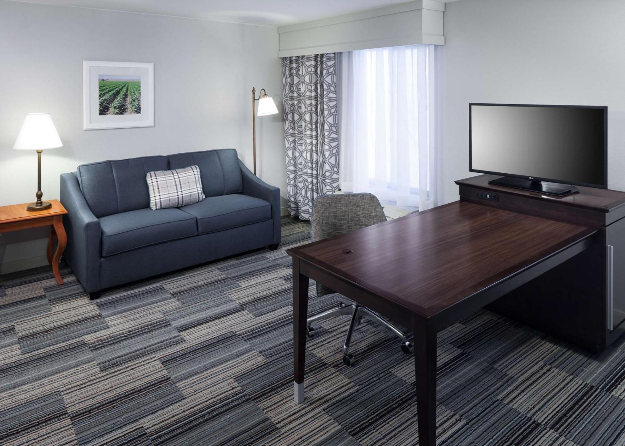 Hampton Inn & Suites Tulare Eksteriør billede